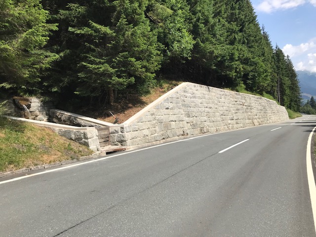 Mauersanierung an der Gerlos Alpenstraße in Krimml - Budowa dróg i mostów