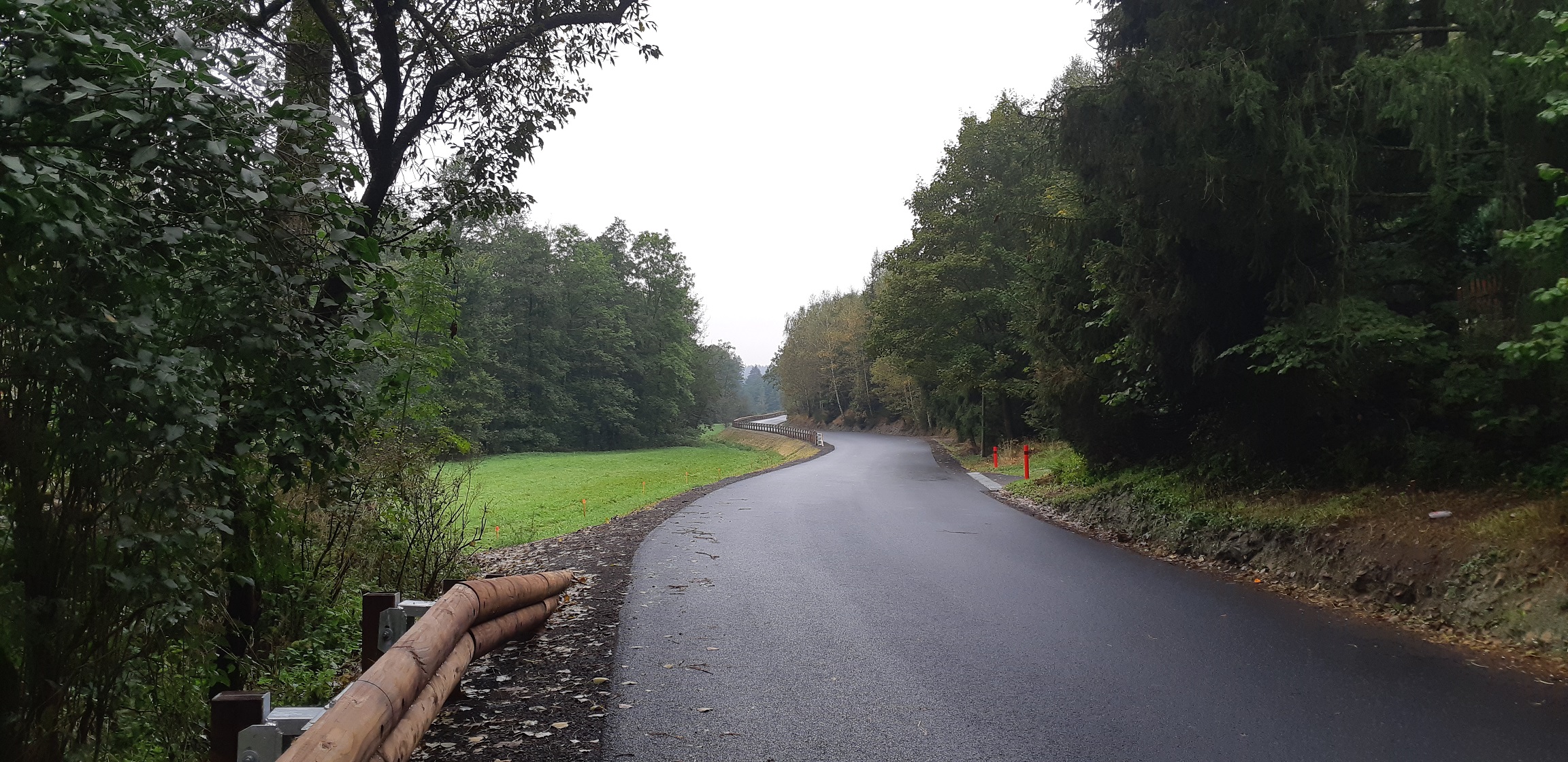 Trhová Kamenice – vybudování stezky pro chodce a cyklisty    - Budowa dróg i mostów