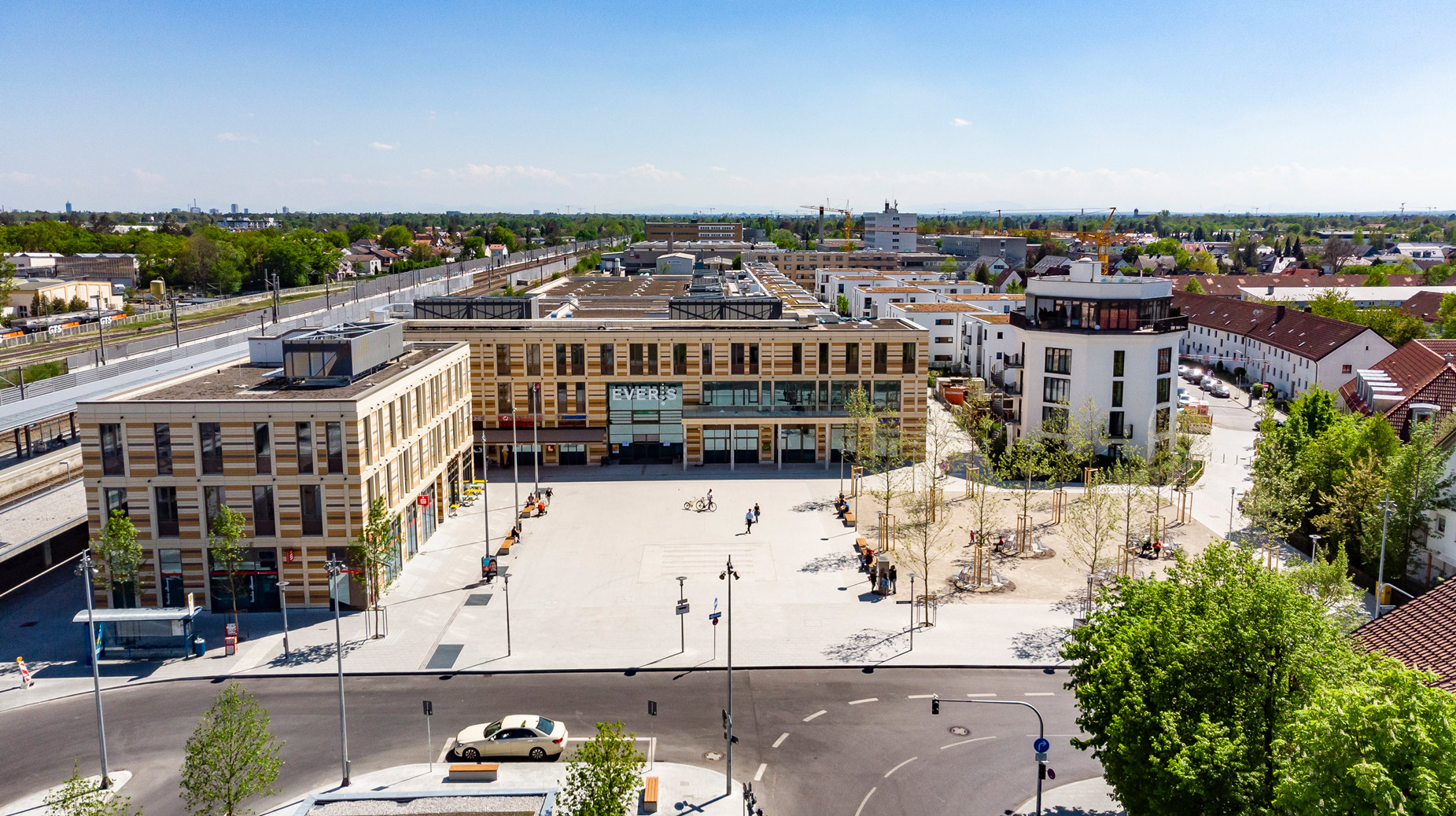 Einkaufszentrum Oertelplatz, München-Allach - Budownictwo lądowe naziemne