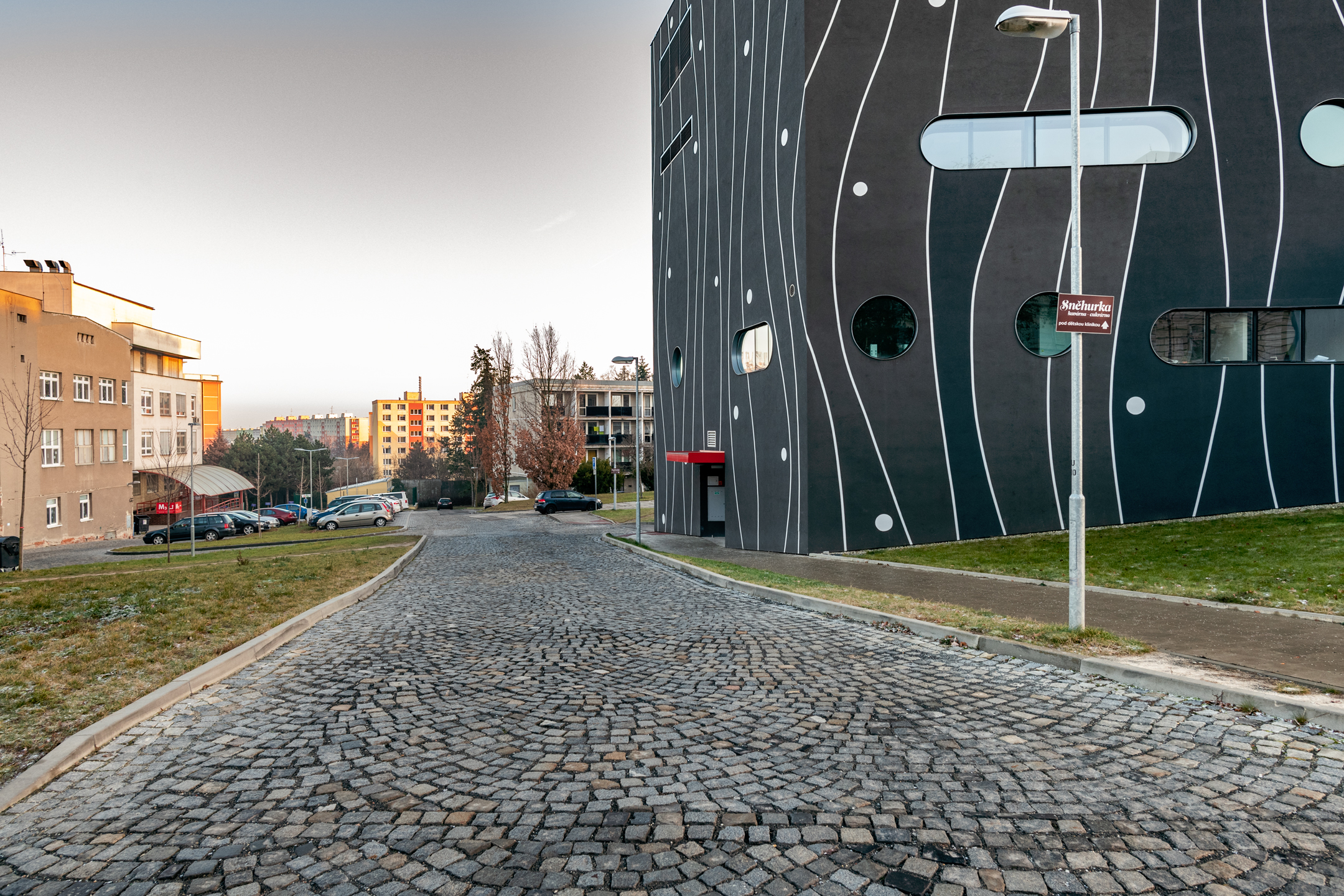 Olomouc – realizace parkoviště u Fakultní nemocnice Olomouc - Budowa dróg i mostów