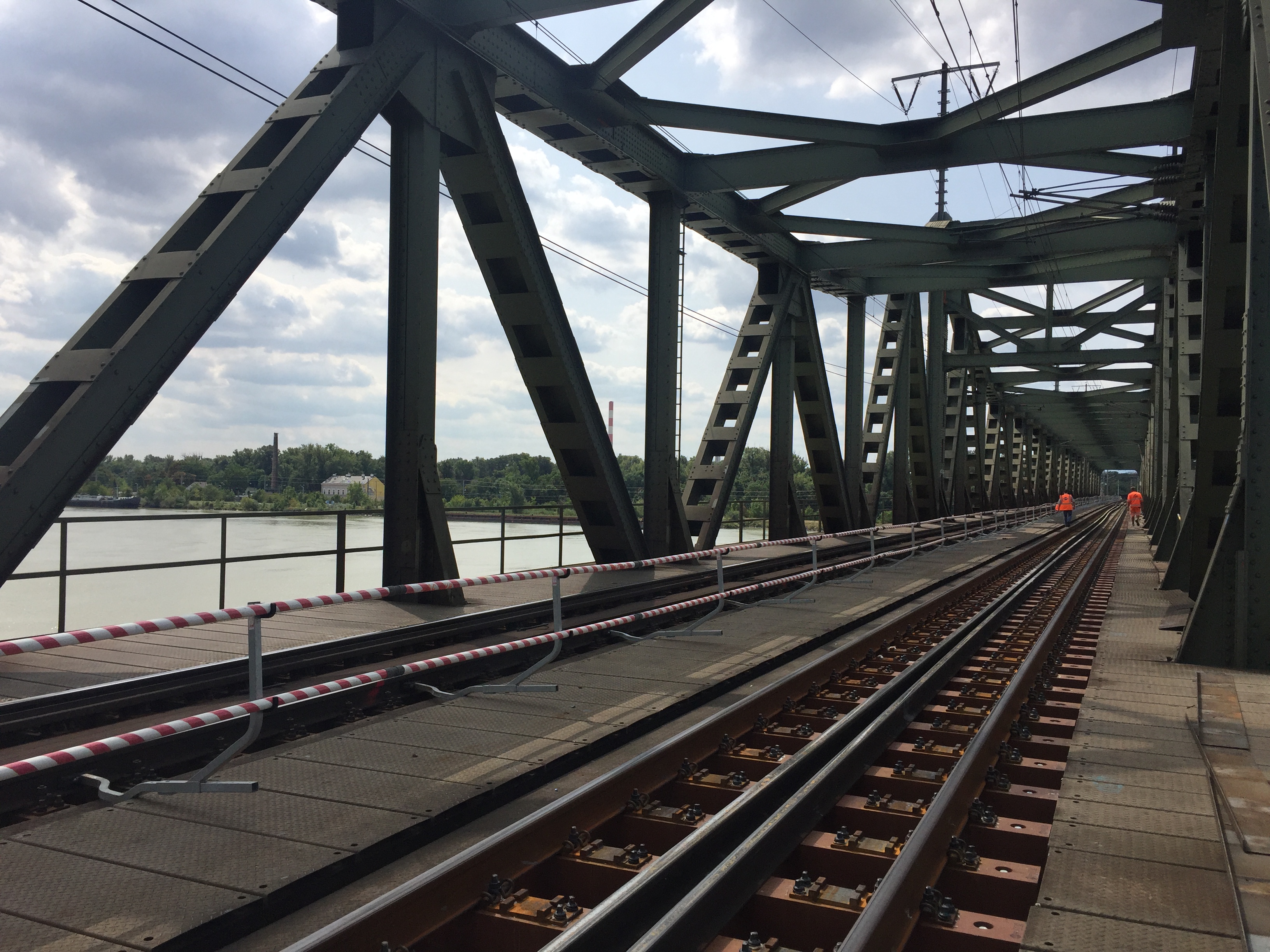 Brückenholztausch FFU Ostbahnbrücken - Budownictwo kolejowe