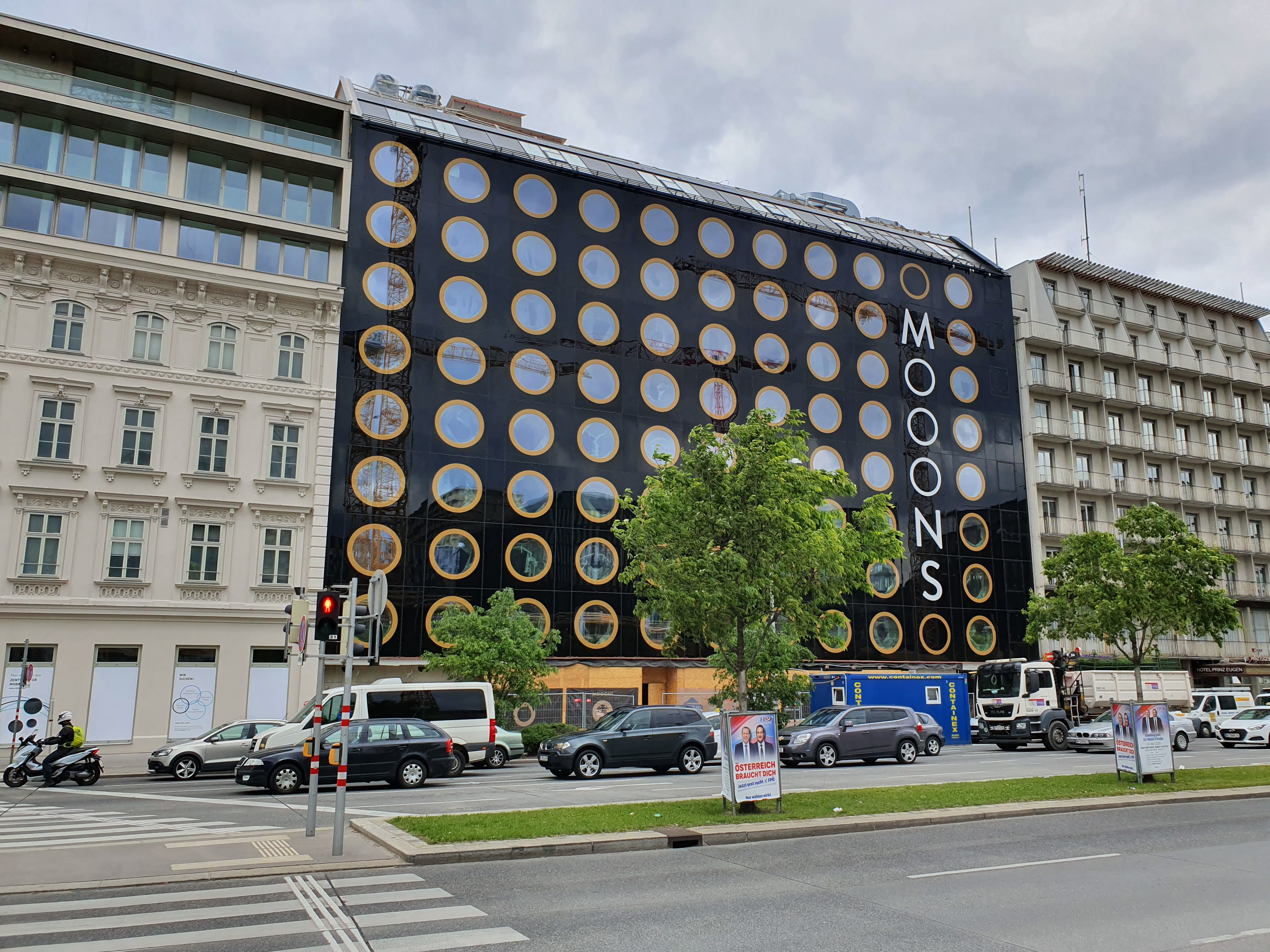Hotel Mooons Wiedner Gürtel 16, 1040 Wien - Budownictwo lądowe naziemne