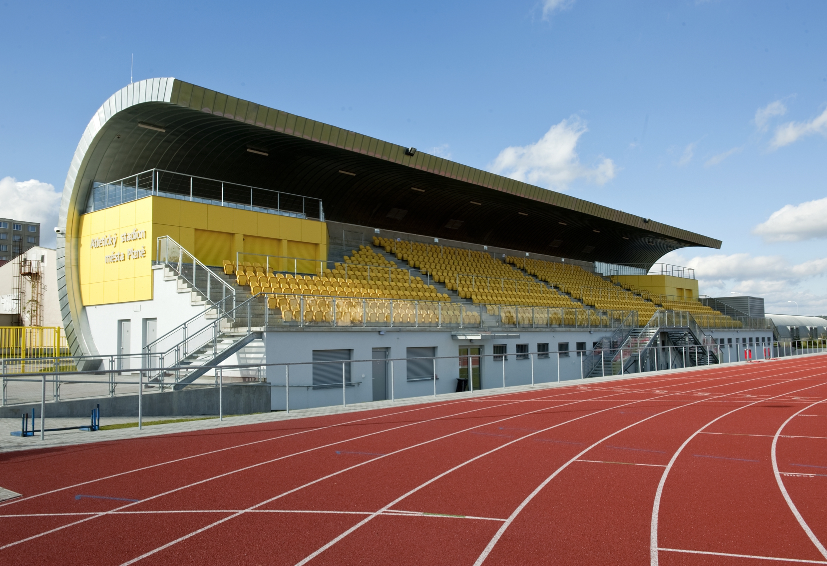 Plzeň - atletický stadion Skvrňany - Budownictwo lądowe naziemne