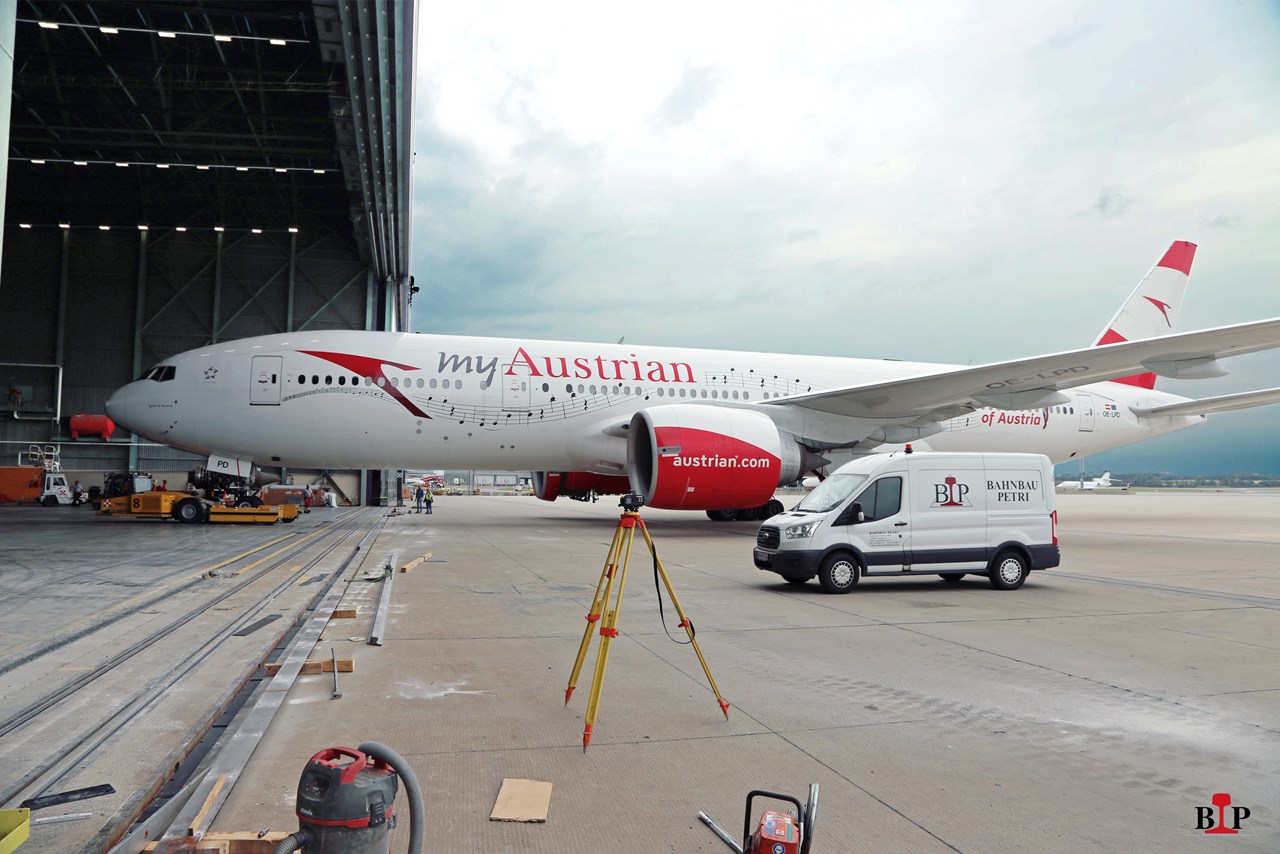 Instandsetzungsarbeiten Führungsschiene, Flughafen Wien - Budownictwo kolejowe Instandsetzungsarbeiten Führungsschiene, Flughafen Wien - Budownictwo kolejowe