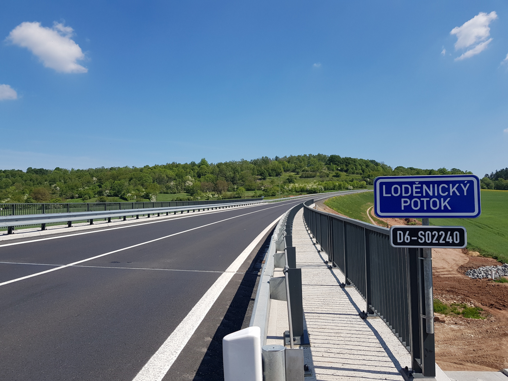 Dálnice D6, obchvat Řevničova – stavba mostu na přeložce silnice - Budowa dróg i mostów