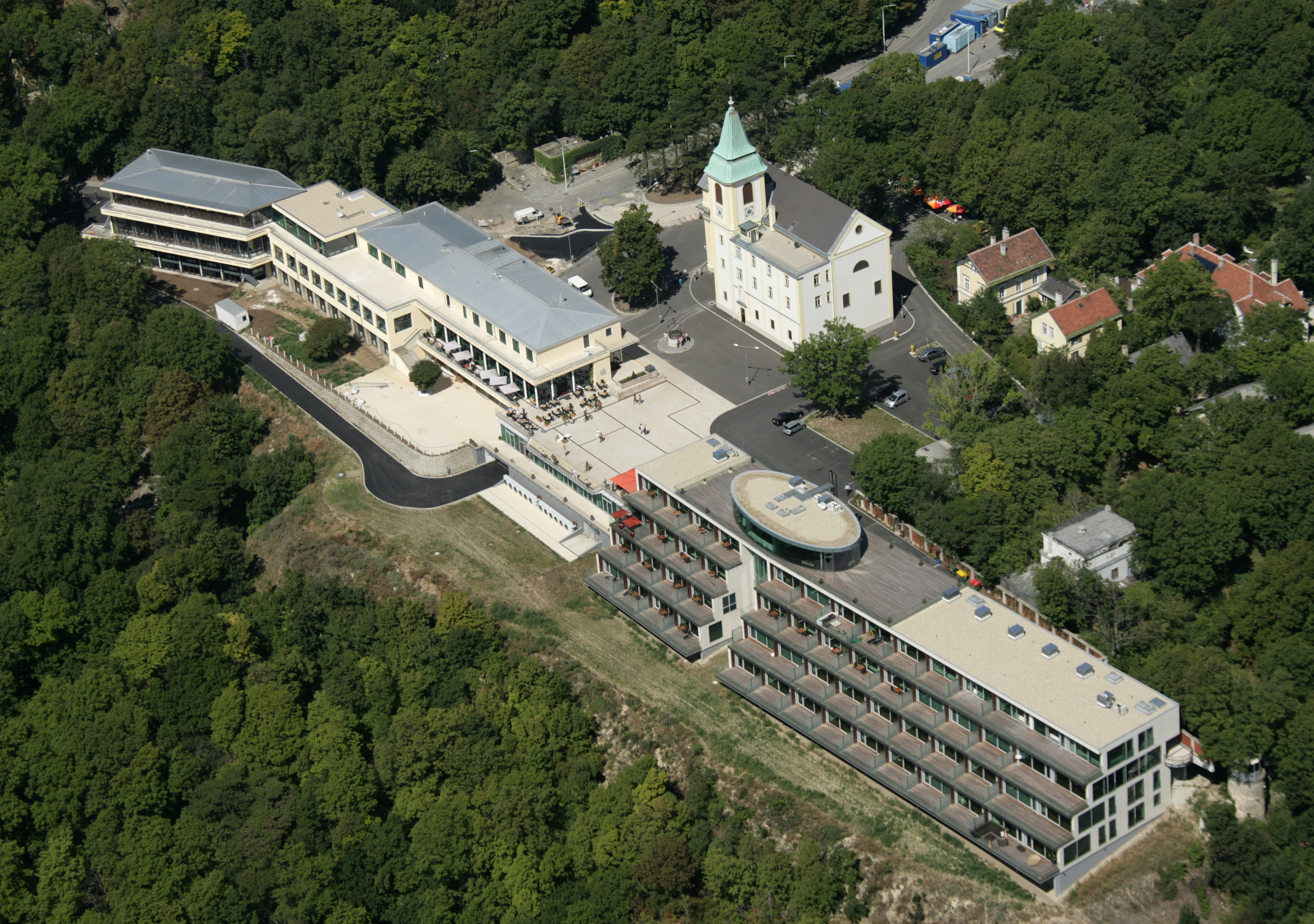 Hotel Kahlenberg - Budownictwo lądowe naziemne