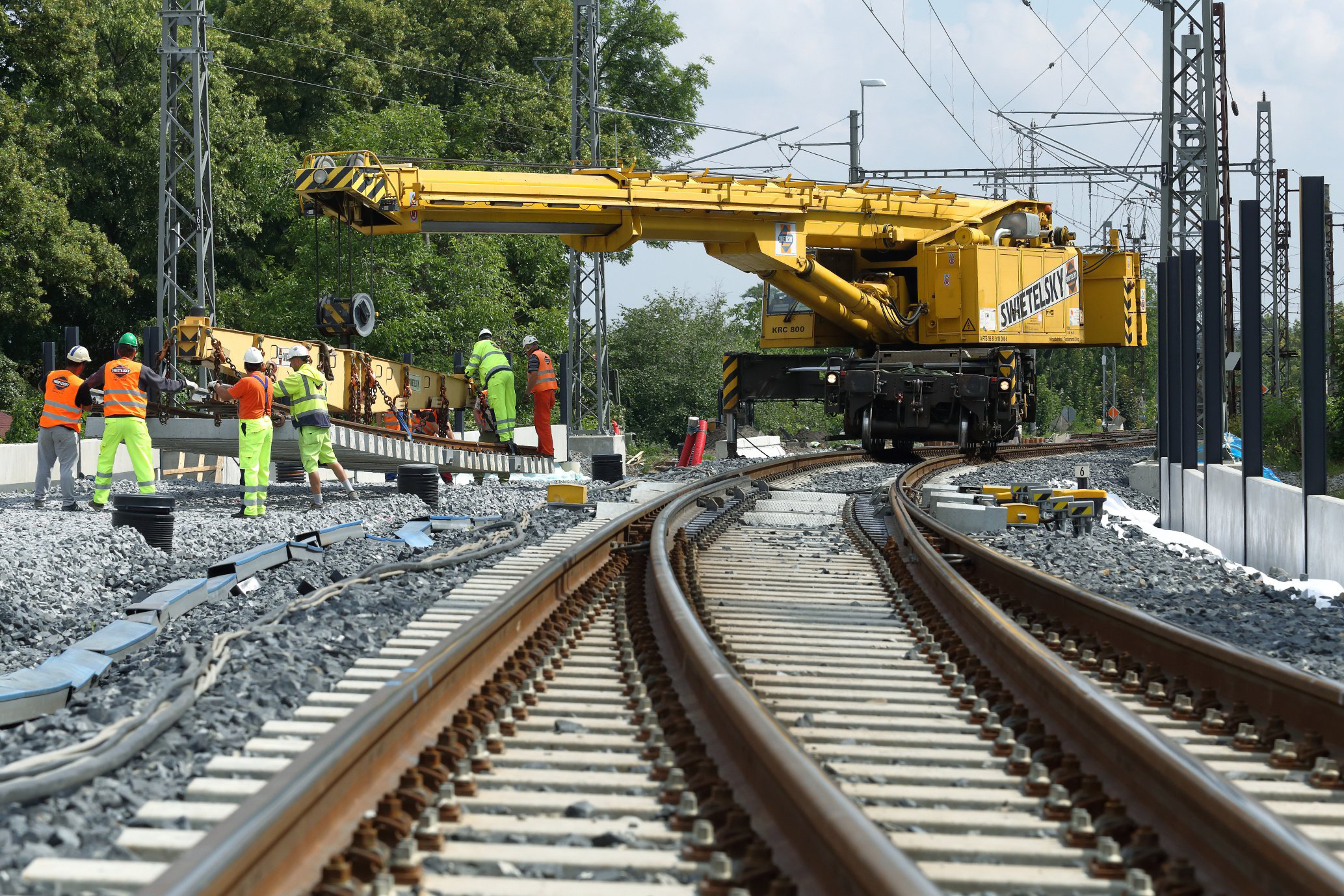 Obnova železniční stanice, Čelákovice - Budownictwo kolejowe