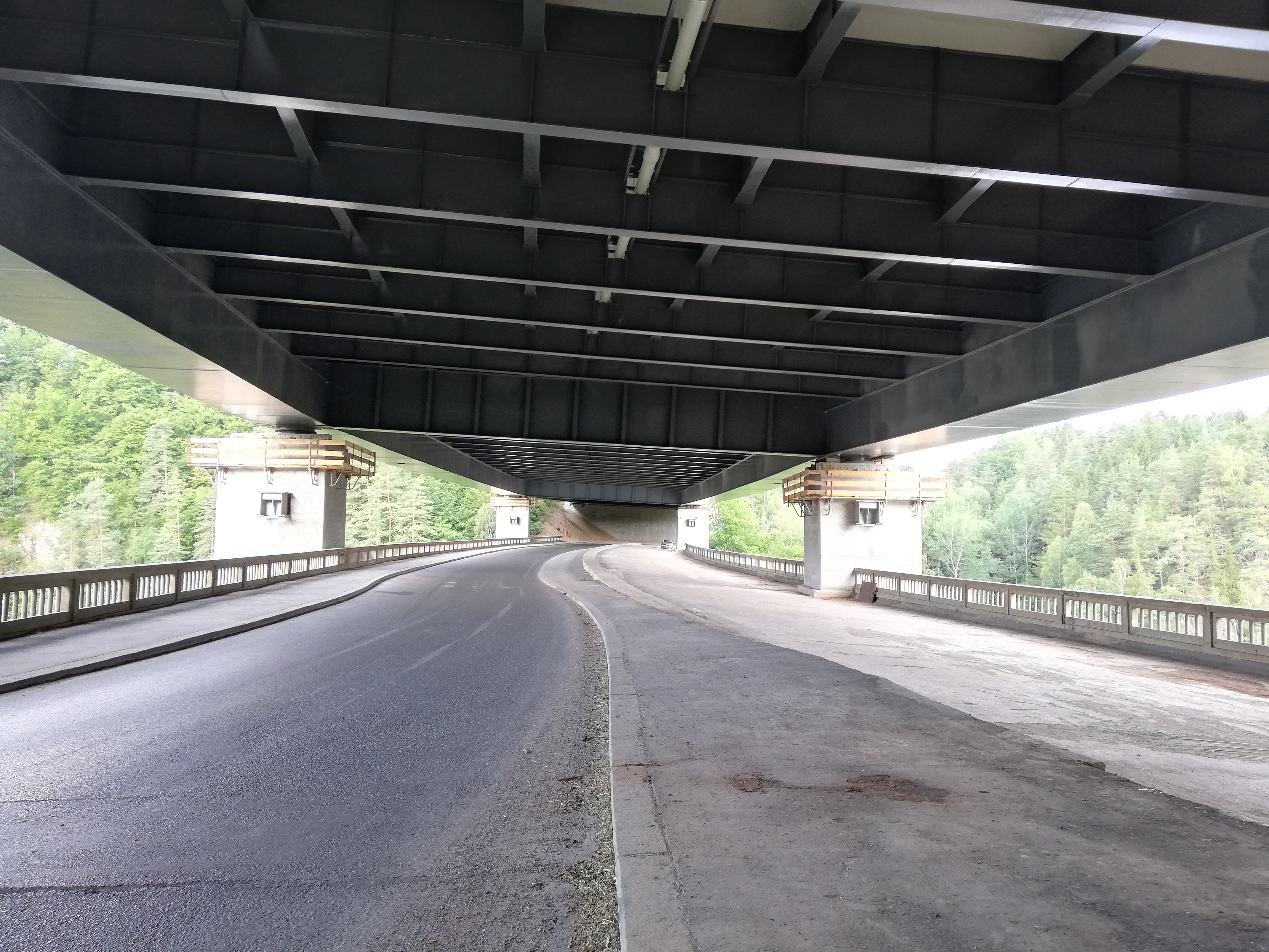 Dálnice D1, most Koberovice – dodávka mostních ložisek a závěrů - Budowa dróg i mostów