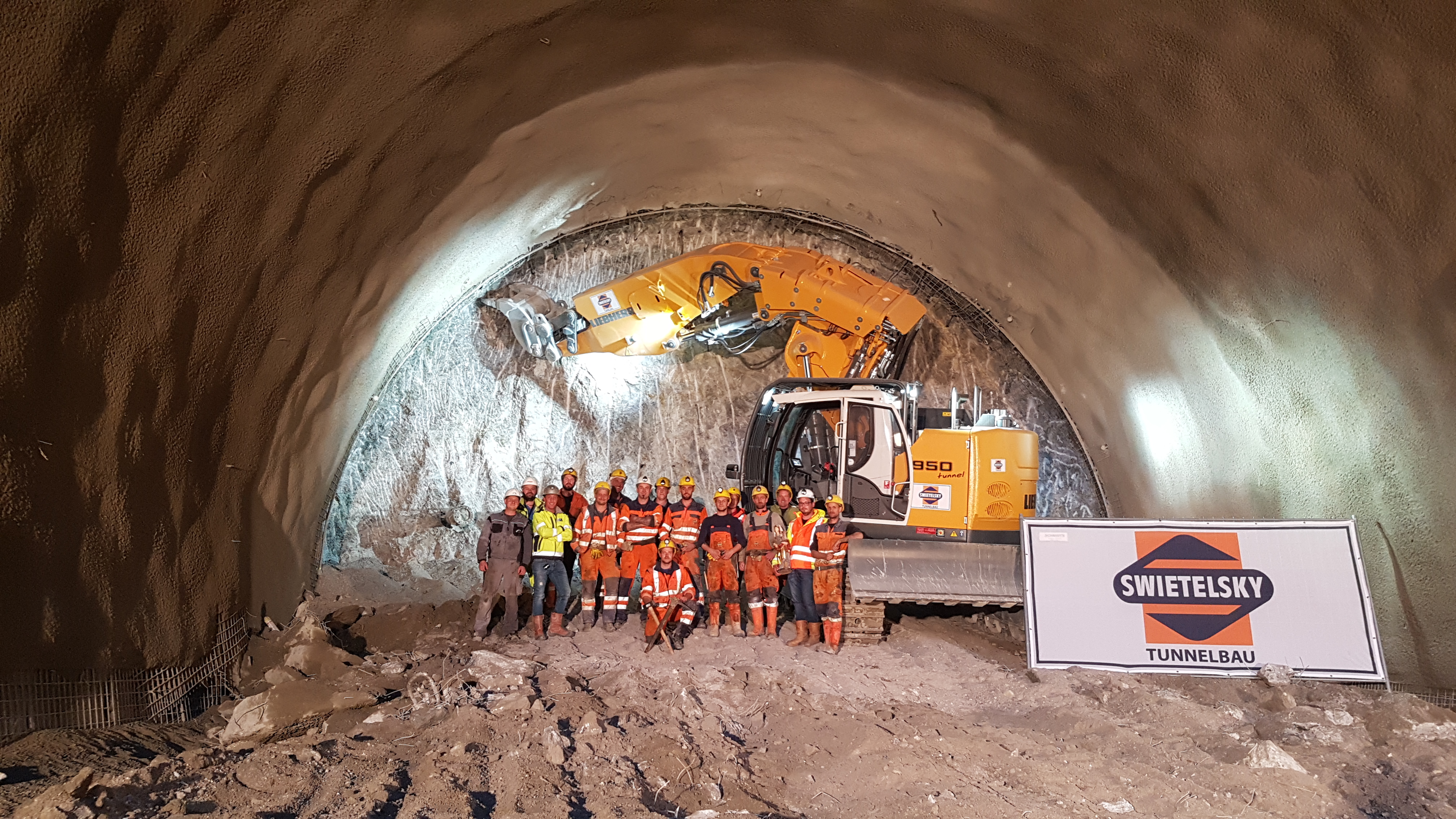 A11 Karawankenautobahn - 2. Röhre Karawankentunnel - Budowa tuneli