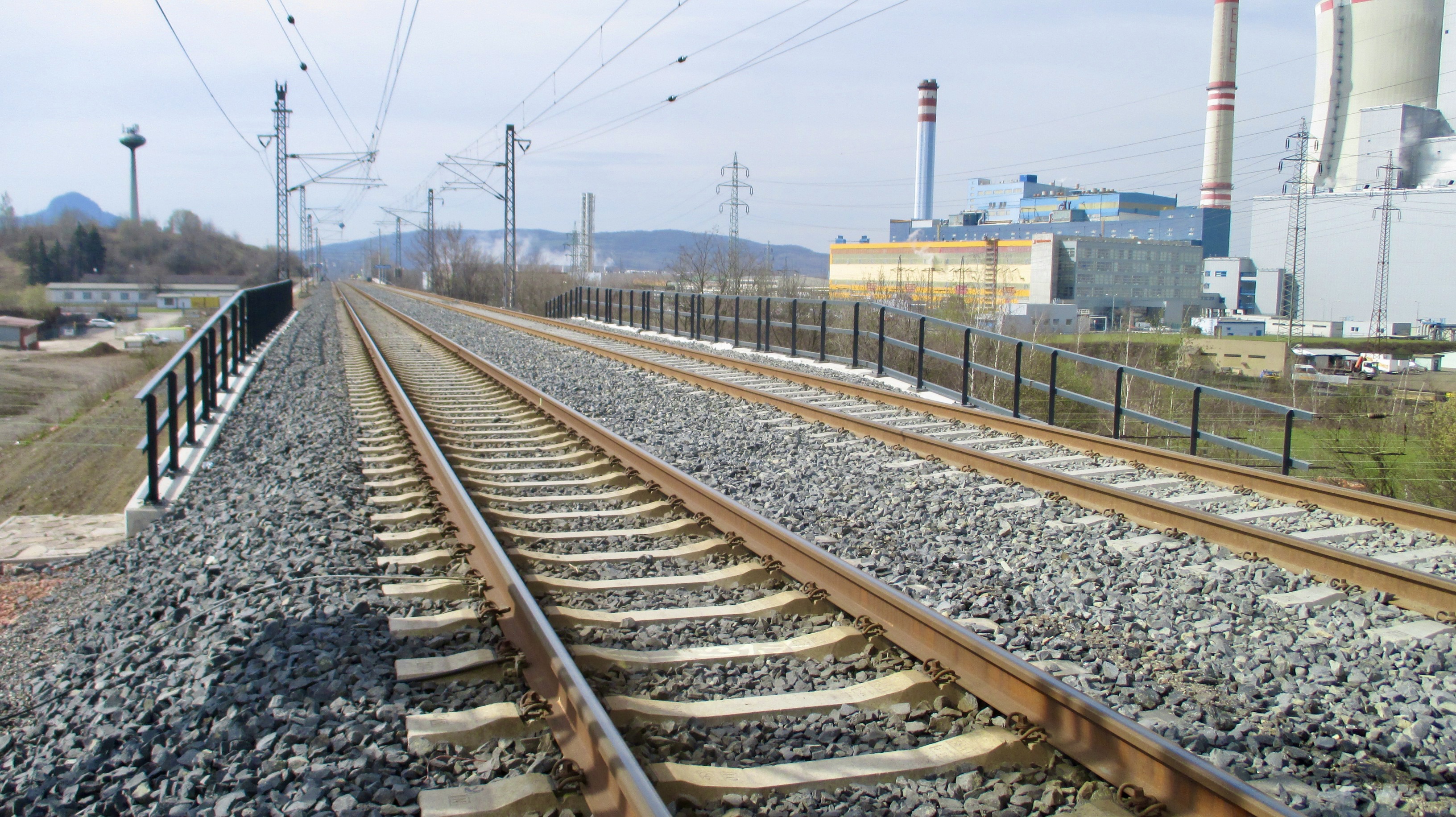 Zvýšení traťové rychlosti v úseku Oldřichov u Duchcova – Bílina – rekonstrukce mostu - Budowa dróg i mostów