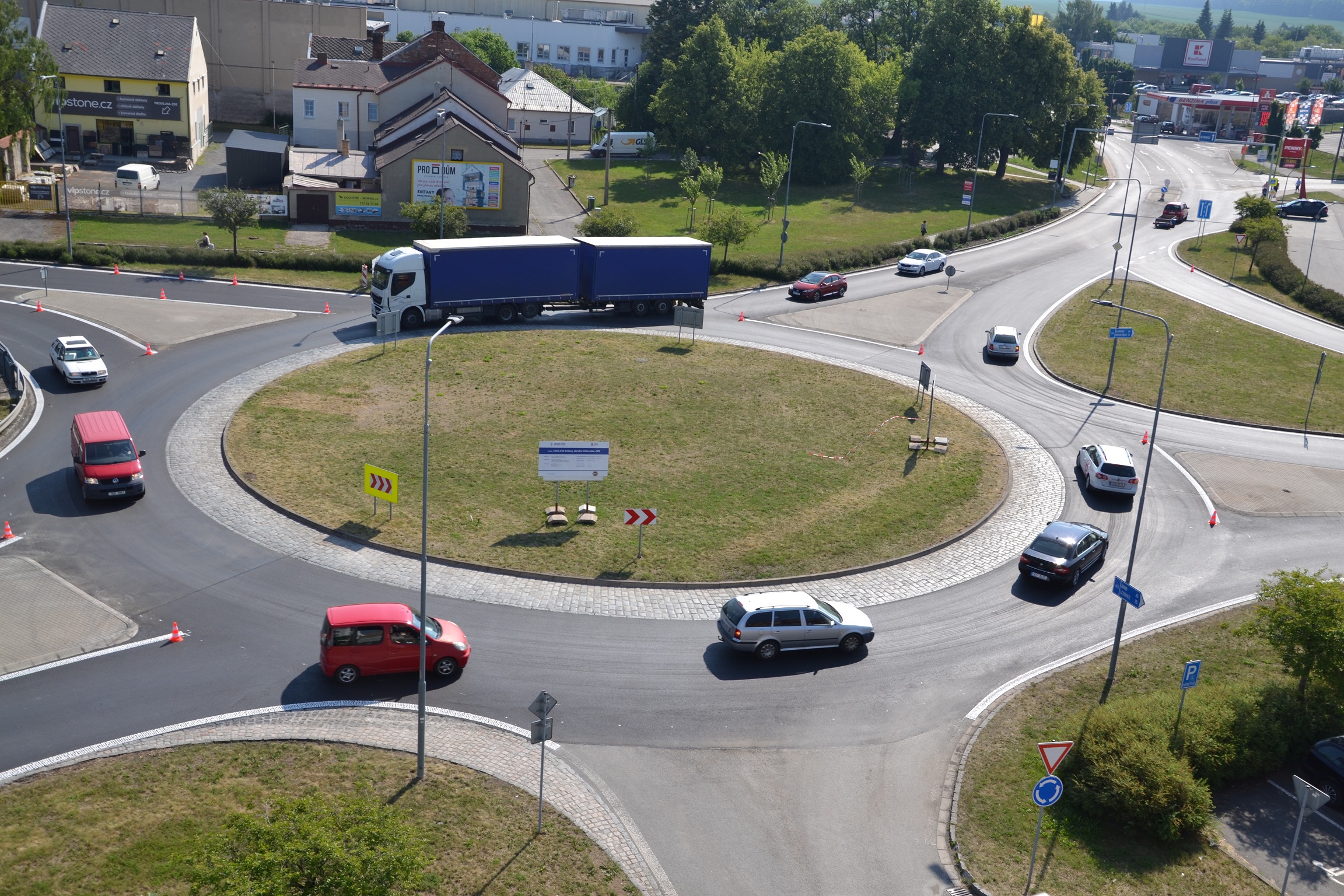 Svitavy – rekonstrukce okružní křižovatky - Budowa dróg i mostów