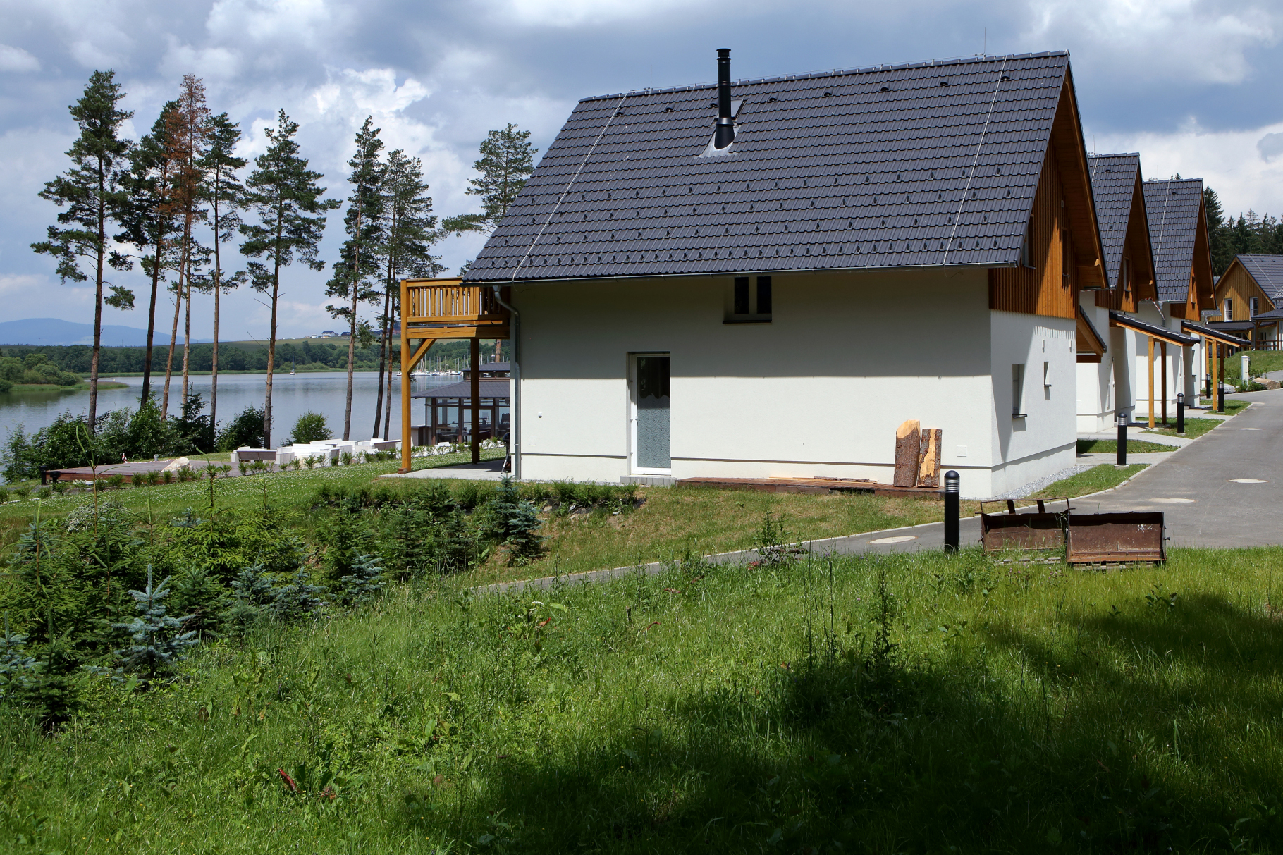 Černá v Pošumaví – Lakeside Village, Lipno - Budownictwo lądowe naziemne