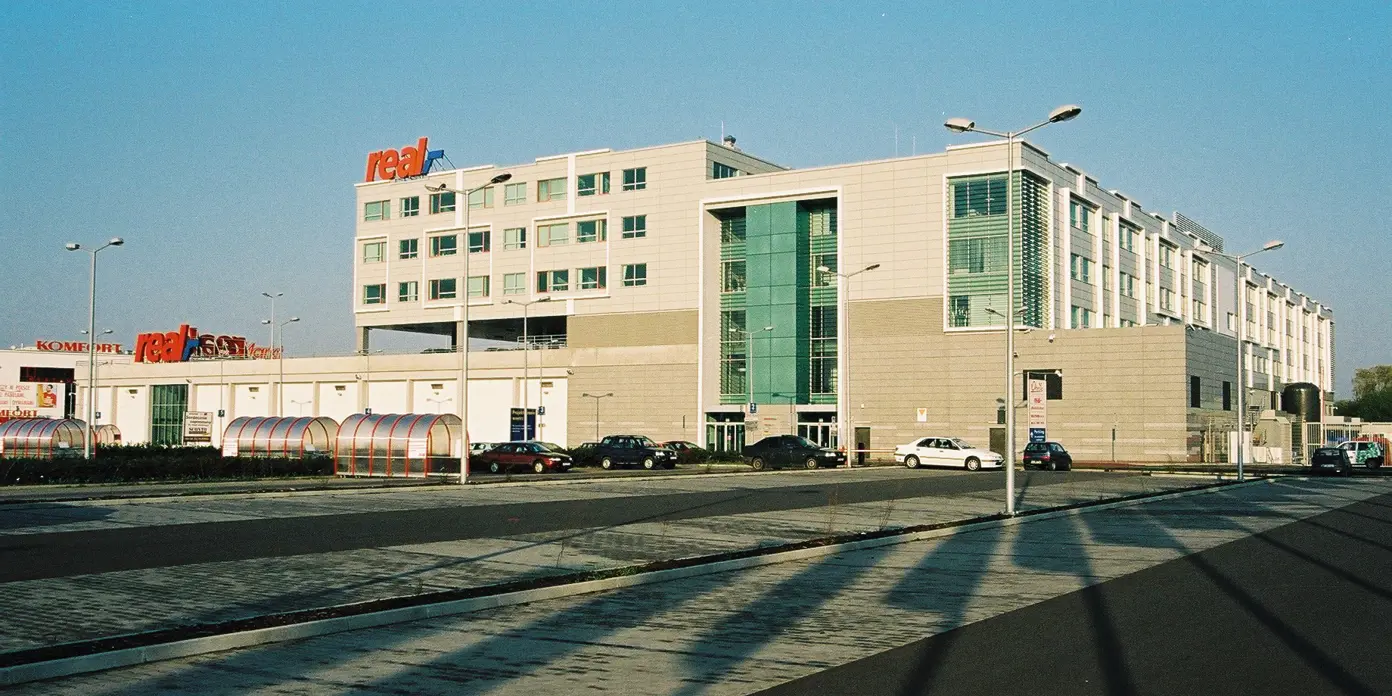 Ganz Geb. Real Metro