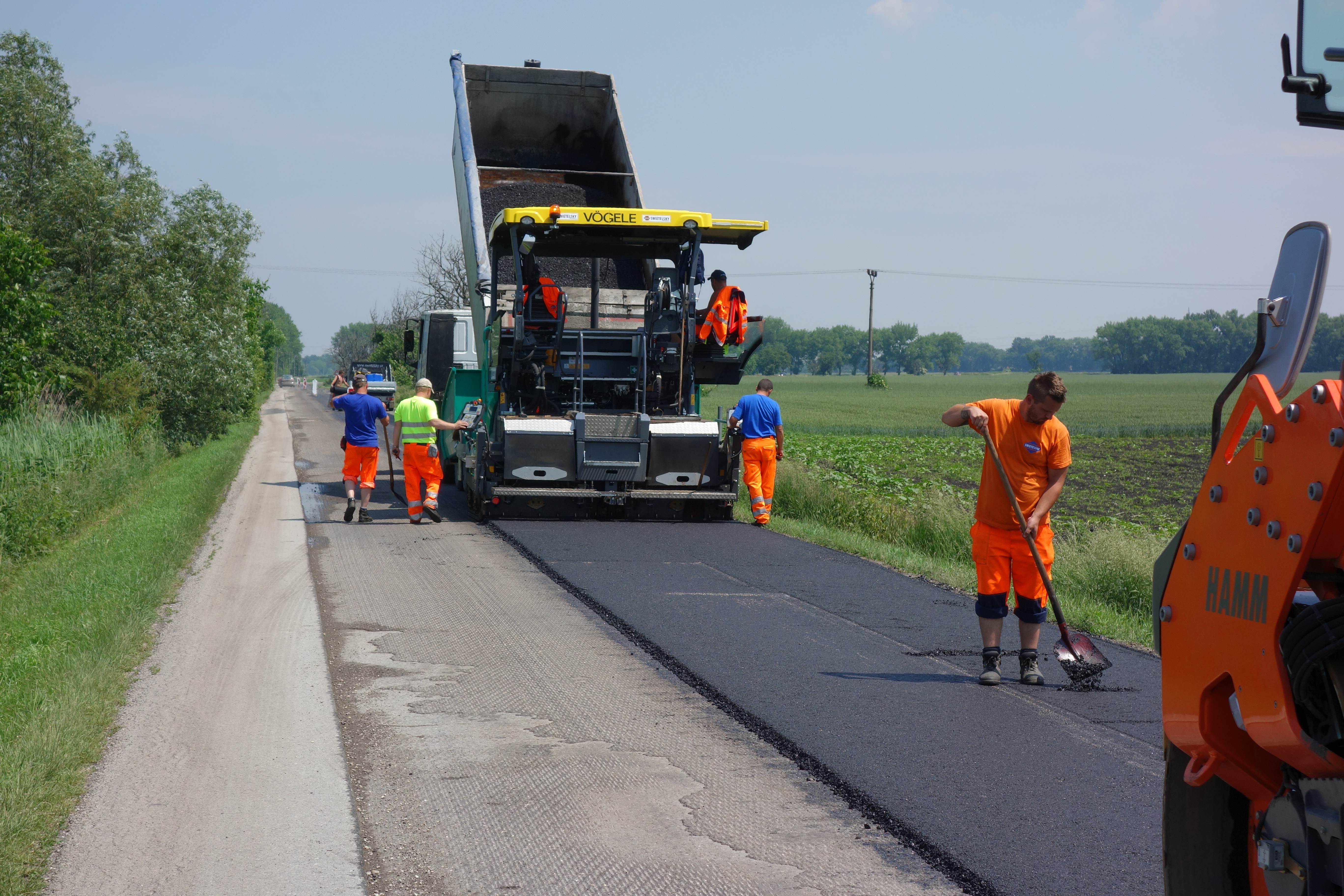 Rekonštrukcia cesty Kráľov Brod - Budowa dróg i mostów