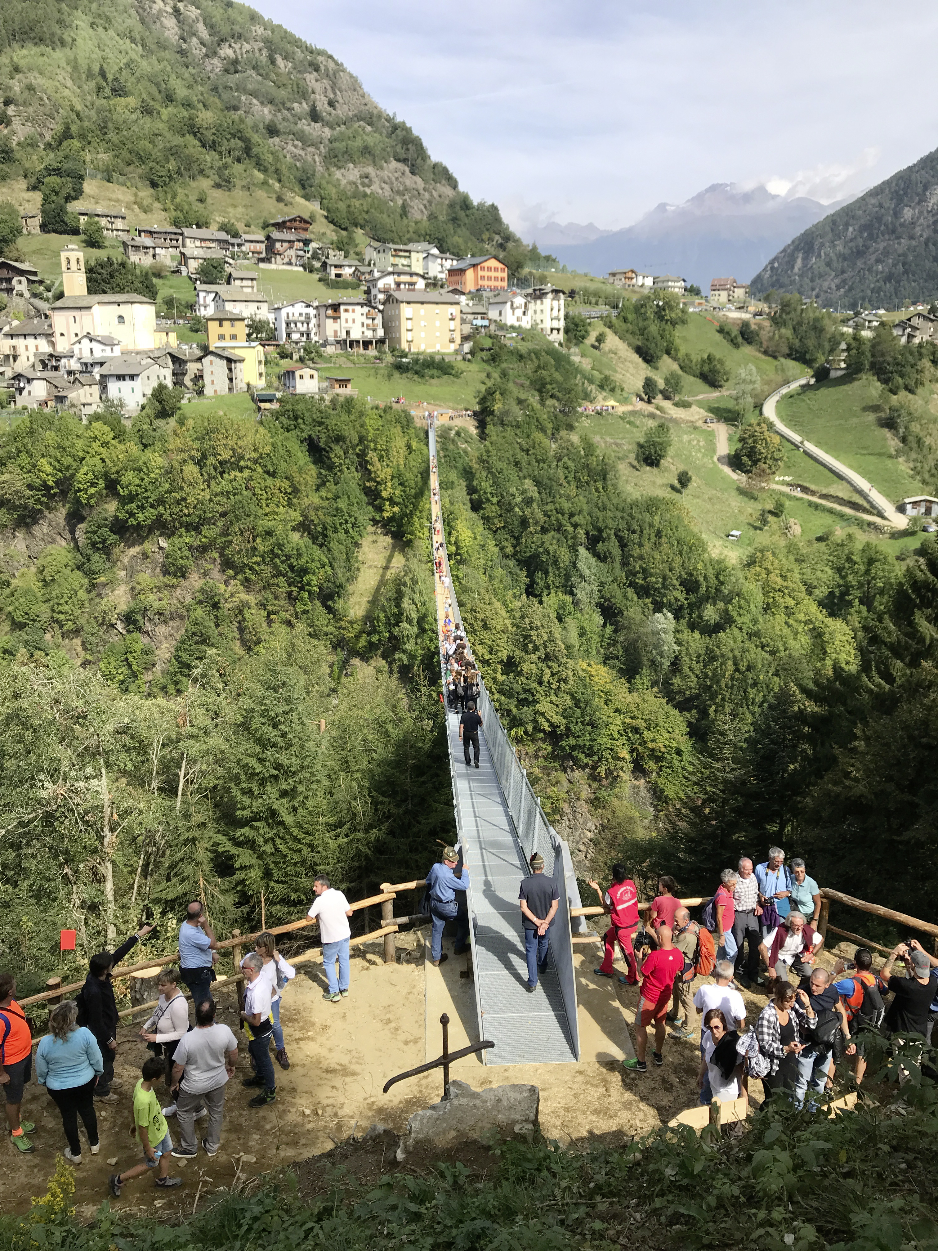 Costruzione di ponti, ponte sospeso pedonale, Tartano - Budowa dróg i mostów