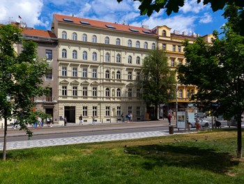 Rekonstrukce historické budovy v Praze na Žižkově - CZ