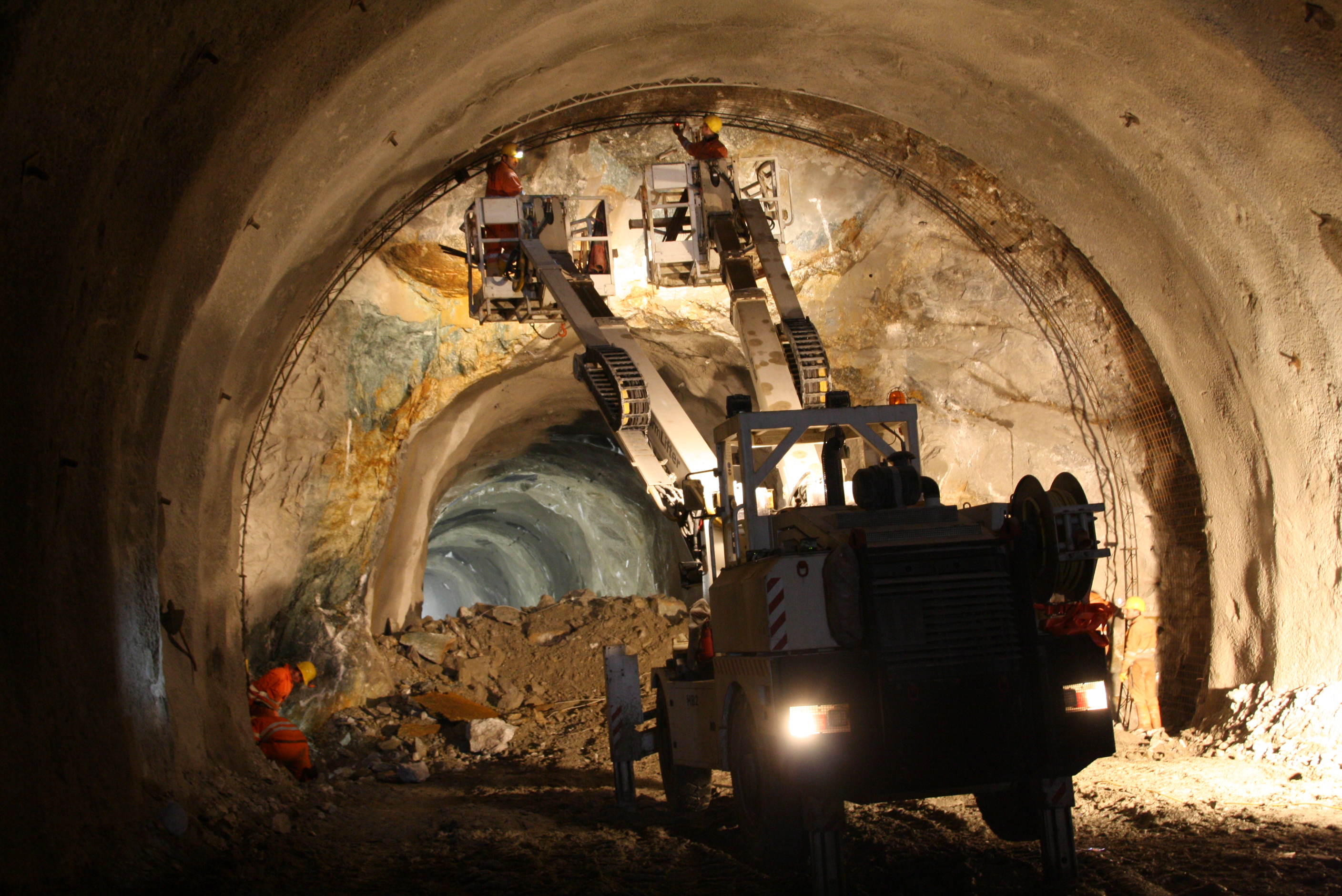 S10 Tunnel Neumarkt - Budowa tuneli